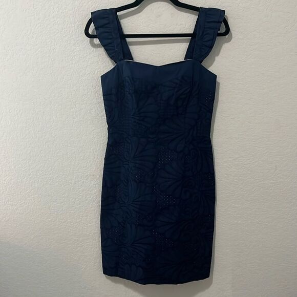 LILLY PULITZER A Dollop of Scallop Eyelet Sarafina Shift Dress, Navy, Size 2 - Picture 3 of 13